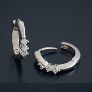 Pendientes Colgantes de Aro de Plata 92.5 con Baño de Oro, Diseño Geométrico, Diamante y Perla como Piedras Principales, para Bodas y Fiestas - Product Image 4