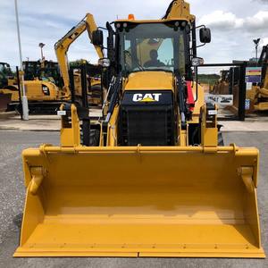 Retroexcavadora CAT 420F de calidad en stock para entrega rápida, ideal para contratistas, con durabilidad y accionamiento hidráulico. - Product Image 2