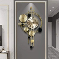 Horloge murale géométrique abstraite moderne dorée fantaisie en métal – Décoration élégante pour la maison, salon, chambre, couloir – Anniversaire, Diwali