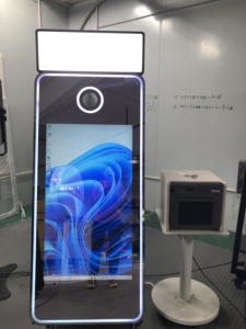 Dễ dàng vận chuyển chất lượng cao gương Photo Booth phần mềm màn hình cảm ứng Photo Booth với máy in 70inch Booth - Product Image 3