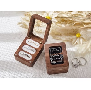 Boîte de rangement personnalisée gravée avec nom imprimé pour bagues de mariage Boîte à bagues en bois de luxe pour anniversaire Meilleur cadeau Souvenir en bois - Product Image 3