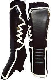 SHEMAX-KICKPADS de lucha libre con pinchos blancos y negros - Product Image 5