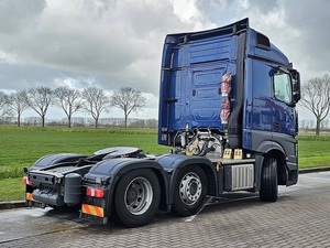 Tracteur Routier Midlift Actros 2545 LS Moteur 12.8L 450CV 6x2 Euro 6 Cabine StreamSpace Logistique Efficace - Product Image 3