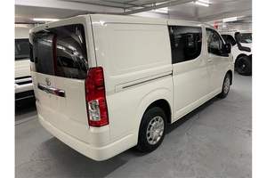 Voiture d'occasion de qualité et abordable, Toyota HI-ACE LW-B 2020, conduite à droite - Product Image 4