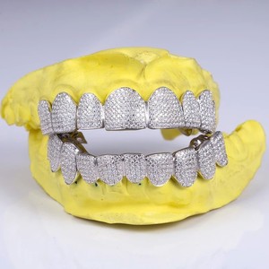 Luxury Hip Hop Iced Out <b>Diamond</b> Grillz Customized 14k 18k White Gold <b>Teeth</b> Grillz VVS Moissanite <b>Diamond</b> Grillz for Men - Product Image 5
