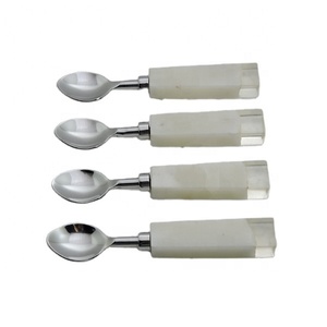 Juego de cubiertos de acero inoxidable con mango de resina hecho a mano, nuevos cubiertos de mesa con cuchara para comer, utensilios de cocina y vajilla - Product Image 4