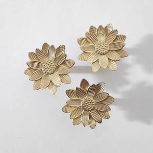 Poignée de tiroir en laiton en forme de fleur pour la décoration de la maison, porte de placard, quincaillerie de meubles, style vintage décoratif - Product Image 6
