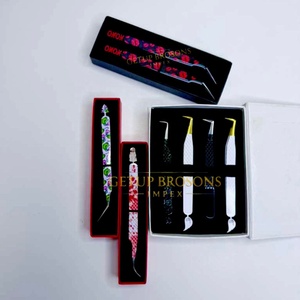 Pince à épiler pour cils GETUP BROSONS IMPEX 90/curve/isolation en acier inoxydable de haute qualité, plusieurs couleurs, pointe lisse, poignée diamantée - Product Image 4