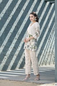 Ensemble Kurti et pantalon en lin et viscose imprimé numérique de luxe Unity Luxure, vêtements ethniques décontractés pour femmes, été - Product Image 2