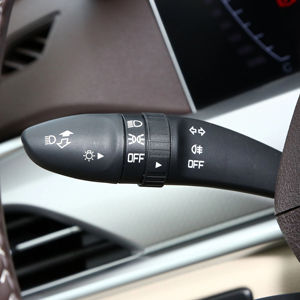 Espejo lateral T77, pastillas de freno, panel de instrumentos Bestune T77, sin accidentes y listo para enviar. - Product Image 4