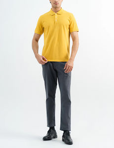 Polo de manga corta amarillo para hombre, de algodón suave tela transpirable, ajuste inteligente moderno para ropa informal, logotipo personalizado OEM disponible - Product Image 3