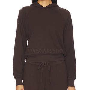 ชุดวอร์มแฟชั่นสำหรับผู้หญิง เสื้อและกางเกงขาบานเข้าชุด เหมาะสำหรับใส่ลำลองและกิจกรรมประจำวัน - Product Image 2