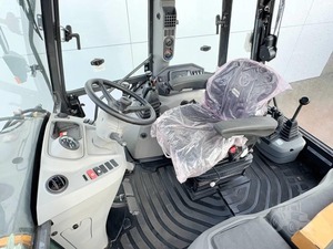 Chargeuse-pelleteuse sur chenilles CASE 570SV 4x4 avec godet hydraulique pour travaux de construction - Product Image 6