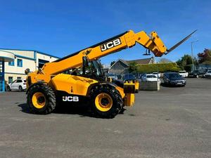 Manipulador telescópico de alto alcance JCB 540 4WD usado, cargador giratorio de capacidad de 4 toneladas con pocas horas para la venta - Product Image 3