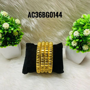 Offre Spéciale Nouveau Plaqué Or 4pcs Bracelets Bijoux Design Mode Femme - Product Image 1