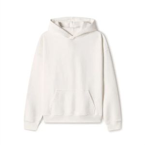 Pull à capuche basique pour hommes et femmes avec poche kangourou Idéal pour la superposition, les vêtements décontractés et le confort extérieur - Product Image 1