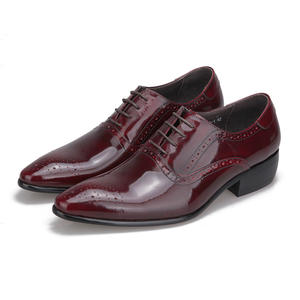 Chaussures de bureau en cuir véritable pour hommes avec semelle extérieure résistante à l'usure et semelle intérieure respirante, chaussures formelles - Product Image 2