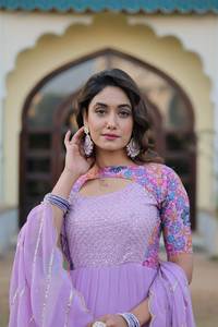 Robe en georgette de viscose lourde et belle la plus tendance avec bordure imprimée dorée Impression dorée finement combinée - Product Image 3