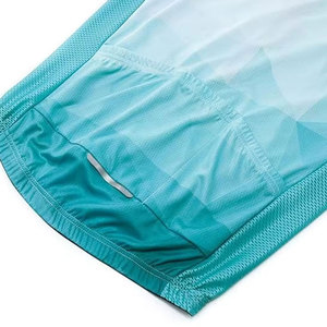 Maillot de cyclisme confortable avec tissu extensible et lisse pour l'entraînement sportif quotidien - Product Image 5