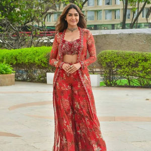 High on Demand Festive-Ready Designer Salwar Kameez Bodas para celebraciones y fiestas-Secado rápido Todas las estaciones disponibles India - Product Image 1