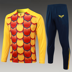 Vente en gros Ensemble de survêtements d'entraînement de football pour hommes 100% polyester personnalisé imprimé par sublimation à séchage rapide antibactérien complet - Product Image 4