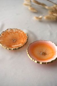 Bol de pièce maîtresse en résine pour une maison élégante fabriquée à partir de matériaux de qualité et présentant de superbes œuvres d'art abstraites - Product Image 2