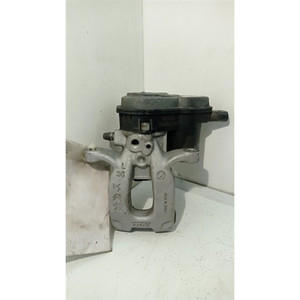 ผ้าเบรกหลังซ้าย PEUGEOT 2008 ซีรีส์ 1672362480 DV5RC/YHZ ดีเซล 1499 (19>) - Product Image 1