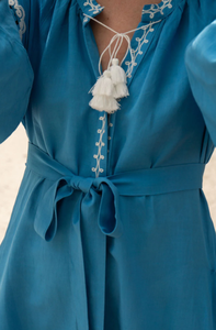 Robe de soirée longue à manches longues et col en v de haute qualité - Product Image 5