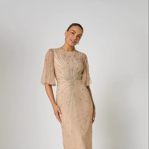 Vestido de Noche Largo con Lentejuelas y Perlas, Diseño Moderno, Escote Redondo Profundo Natural, Bordado para Fiestas y Cócteles - Product Image 1