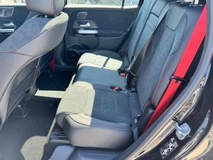 Clean New 2024 Noir Mercedees-Benzz AMG GLB 35 Base - Product Image 4