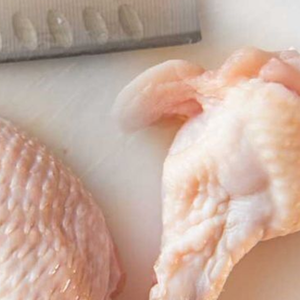 ซื้อปีกไก่แช่แข็งฮาลาลปีกไก่แช่แข็งคุณภาพสูงจัดส่งเร็วสมบูรณ์แบบสำหรับมื้ออาหารและปาร์ตี้ - Product Image 1