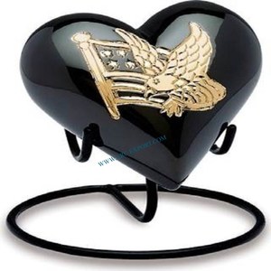 Elegante diseñador esmalte acabado aluminio forma de corazón cenizas humanas Mesa decorativa latón moderno cremación urnas olla de almacenamiento - Product Image 3