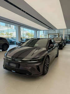 Voiture électrique d'occasion 2025, taille moyenne, 5 portes, 5 places, transmission automatique, importée du Japon, batterie 90-110 kWh - Product Image 6