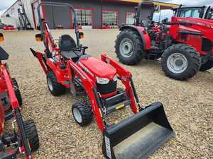 รถแทรกเตอร์ล้อยาง Massey Ferguson GC1723EB 70 แรงม้า ปี 2023 สภาพใหม่/มือสอง พร้อมเครื่องยนต์ เกียร์ ปั๊ม และชุดตักดินด้านหน้า - Product Image 5