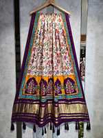Bon marché en vrac Pure Gajji Silk Dupatta pour vêtements indiens et pakistanais Elegant Sheen avec des détails complexes