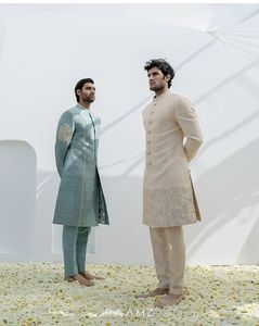 Nuevo conjunto de pantalón Sherwani de seda cruda elegante 2024 con cuentas de cristal bordadas Zari Dabka trabajo y zapatos a juego para bodas - Product Image 1