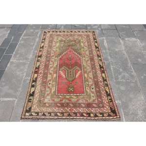 พรมขนแกะตุรกีทำด้วยมือ3.4 x 5.3ft การออกแบบการเย็บปะติดปะต่อกันสีแดงสีเขียวสำหรับห้องนั่งเล่นหรือห้องโถงหนา10มม. พร้อมยางรอง" - Product Image 1