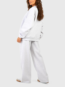Survêtements surdimensionnés à épaules tombantes pour femmes à la mode 100% coton personnalisé bouffée imprimé Logo 2 pièces ensembles de jogging pour femmes - Product Image 5