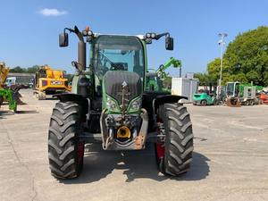 Tractor Fendt en buen estado a la venta, asequible para agricultores, potencia agrícola, diseñado para ofrecer un alto rendimiento - Product Image 5
