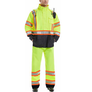Veste réfléchissante personnalisée avec tissu de sécurité respirant pour les chantiers de construction et industriels, téléchargée par Dress Sports - Product Image 1