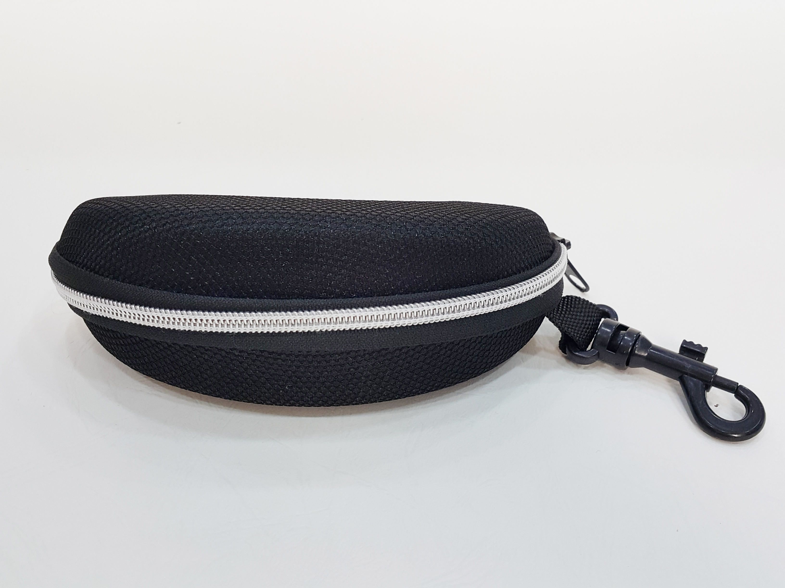 ซิปสีขาว