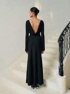 Robes d'été pour femmes Robe drapée dos nu Mollya élégante avec perles amovibles Ensemble de vêtements pour femmes Vêtements élégants pour femmes - Product Image 3