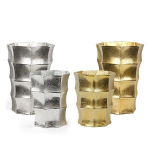 Maceta de aluminio niquelado Diseño de textura hecha a mano Florero de mesa decorativo para el hogar Suministros de Navidad Florero de lujo - Product Image 4