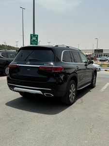 Mercedes-Benz Clase S GLS 450 Matic V-8 Biturbo 250 CV 3.0L Transmisión Automática de 9 Velocidades Cuero Volante a la Izquierda Color Oscuro R21 2022 - Product Image 4