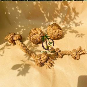 Juguete masticable de coco sostenible para mascotas-Juguete de cuerda natural hecho a mano para perros y animales pequeños - Product Image 3