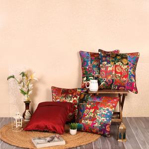 Housse de coussin brocart multicolore motif floral patchwork taies d'oreiller élégantes et housses - Product Image 1