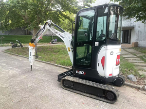 Mini-excavatrice BOBCATTS E20Z 2,0 tonnes Chargeuse sur chenilles hydraulique Excellent état Faible nombre d'heures de travail Équipement de construction - Product Image 1