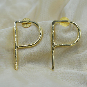 Venta superior de alta calidad "P" palabras chapado en oro joyería para mujeres y niñas - Product Image 1