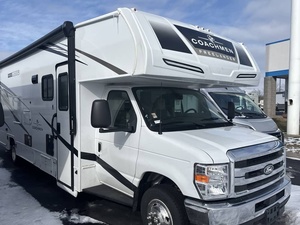 Meilleure Vente - NOUVEAU Modèle Moderne - OCCASION Neuf 2026 Coachmen Freelander 30RS Prêt à être expédié avec livraison porte-à-porte - Product Image 1