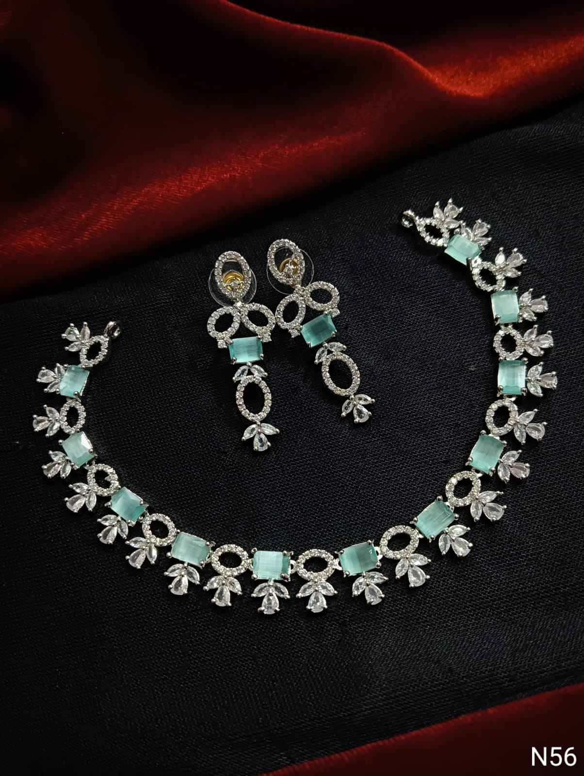 สีเขียว